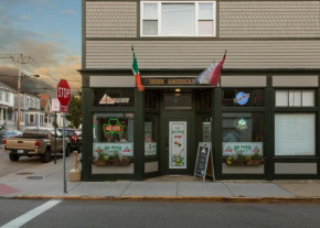 Гостиница Irish American INN  Ньюпорт